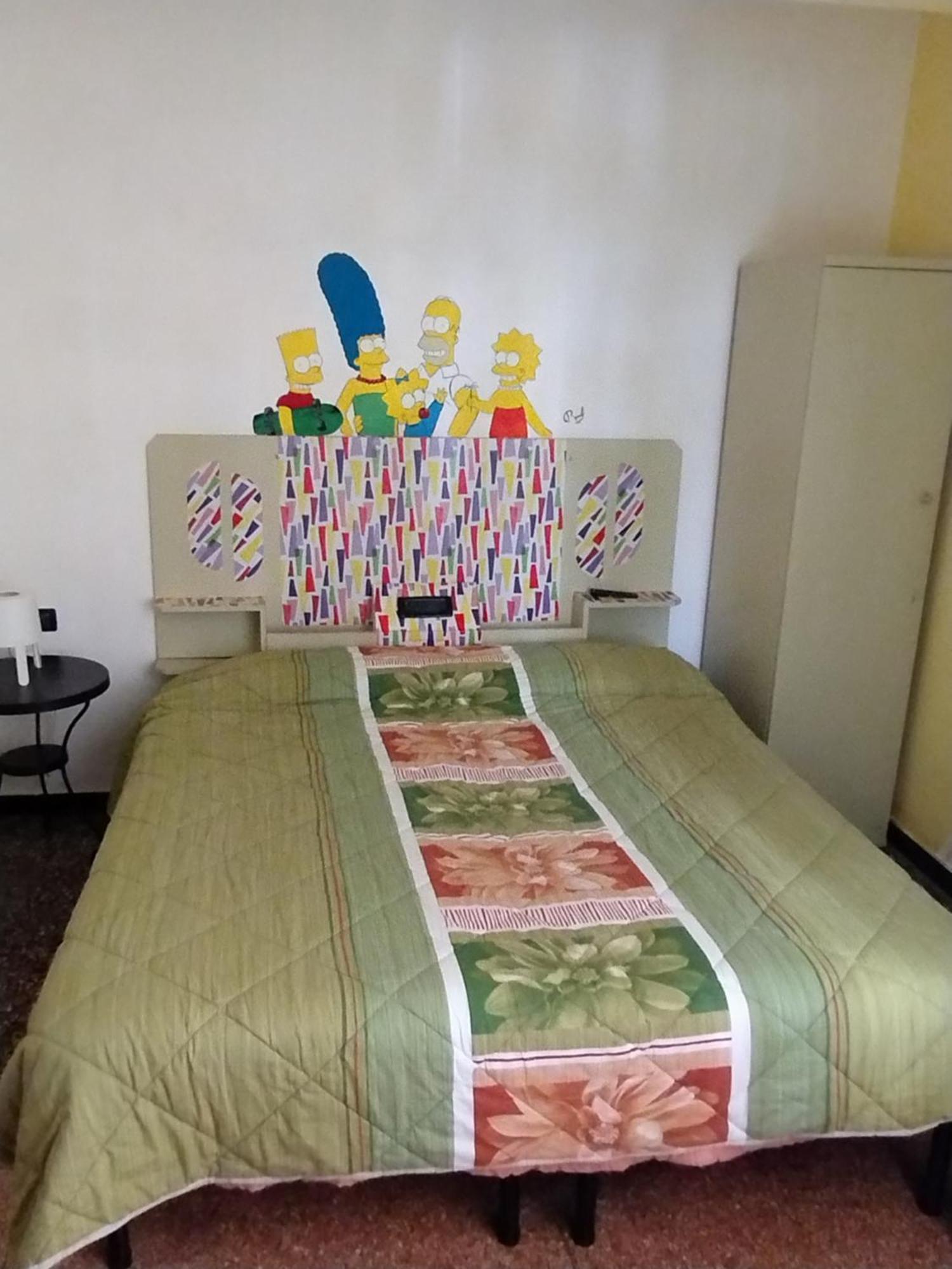 ואראצה Hotel Della Piazzetta מראה חיצוני תמונה